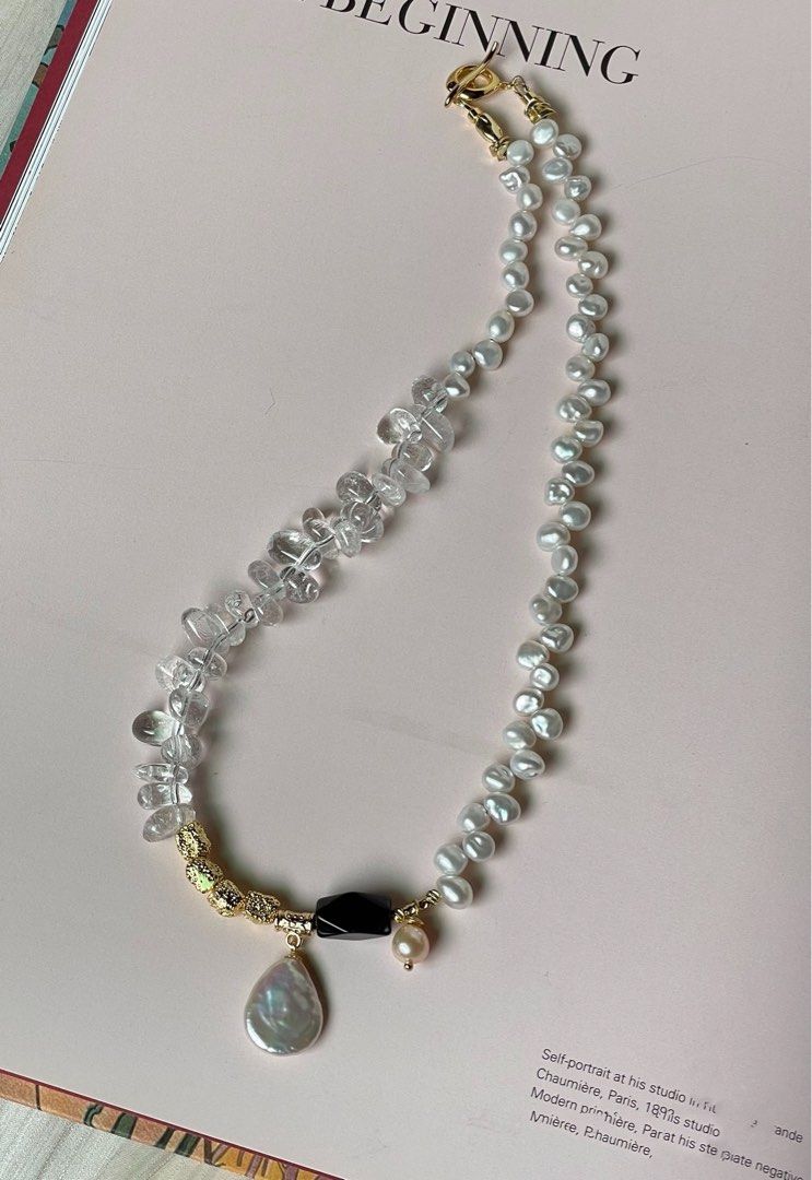 #PN302 Innocent Petal|Freshwater Pearl Necklace | Petal Baroque Pearl |Clear Quartz Chip|Black Agate Freeform |Water-drop Pearl Pendant