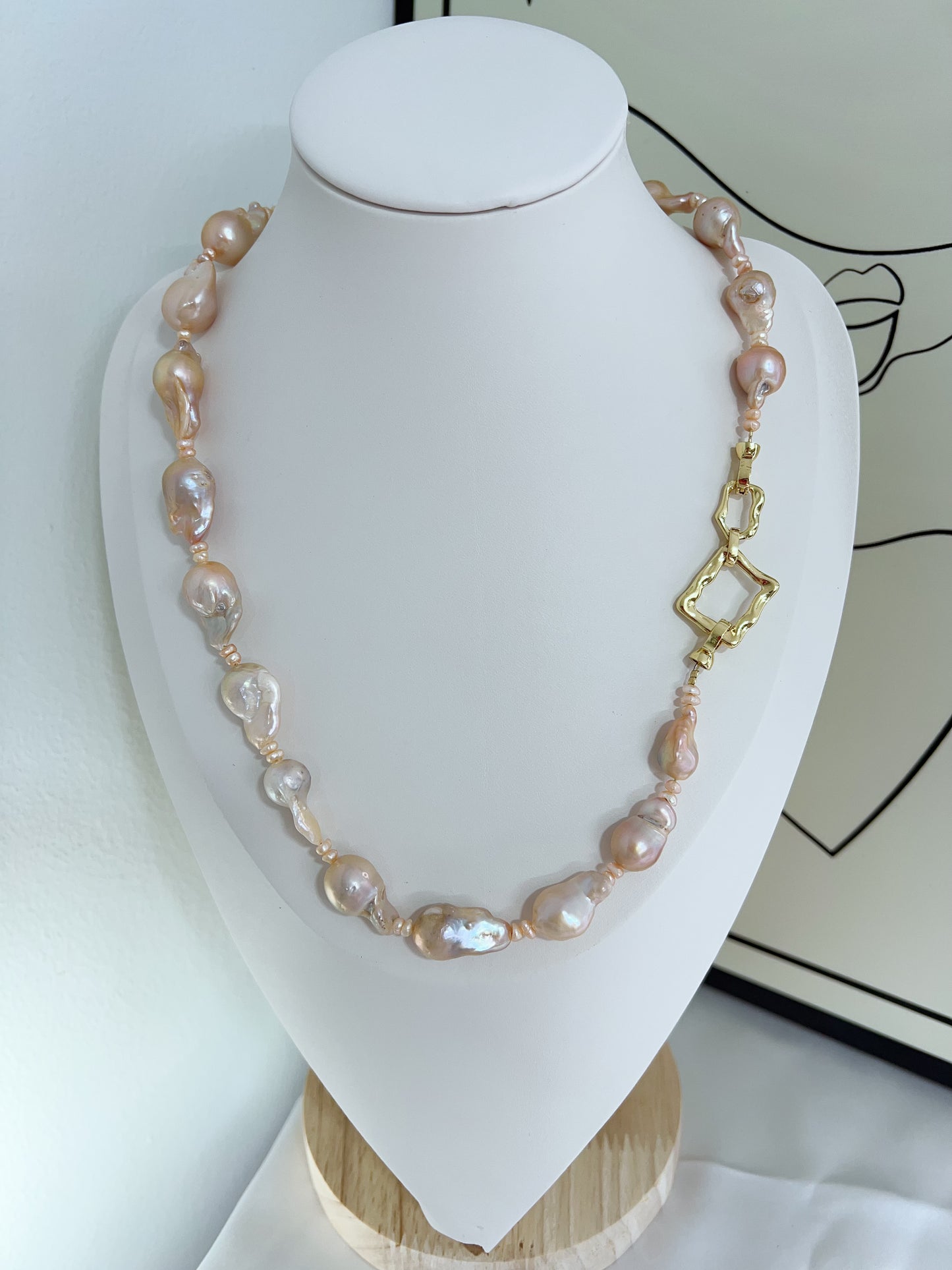 #PN1233 freshwater pearl necklace golden champagne lustre small-medium fishtail baroque smooth natural flaws value gem
