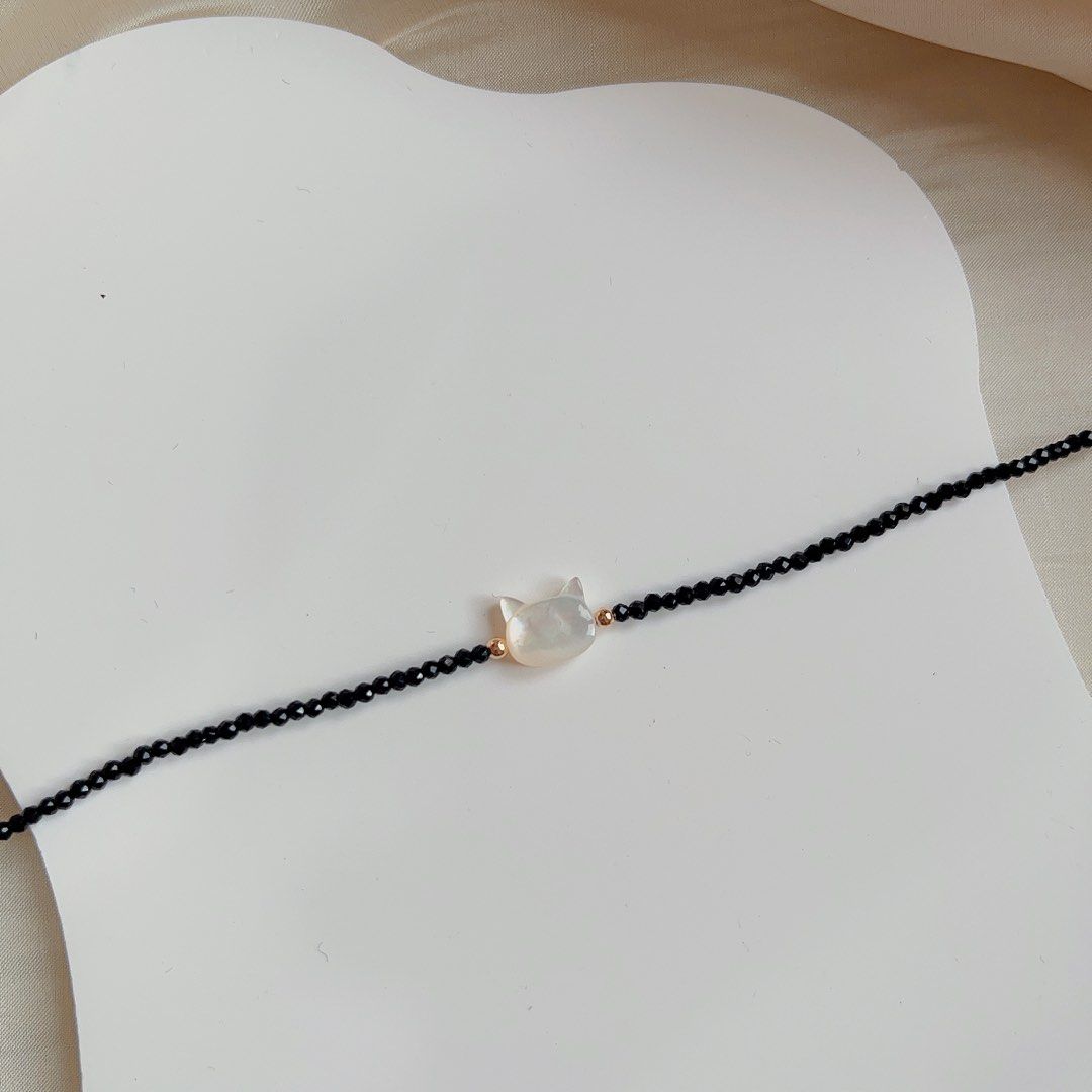#PN598 Black Spinel & White Seashell Cat Head Necklace & Bracelet Set