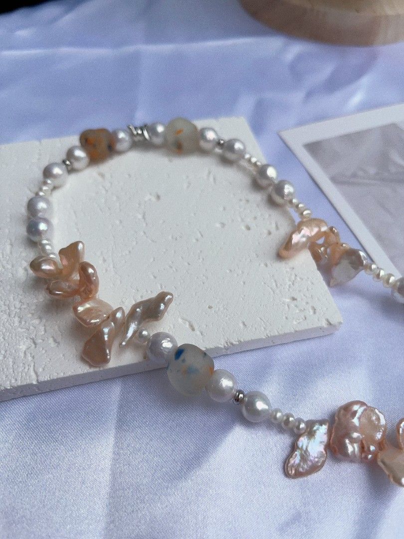 #PN1089 Freshwater Pearl Necklace| Baby Pearl| White Wedding| Light Champagne Long Petals| Lustrous| You Deserve It| Zircon Clasp| 52cm