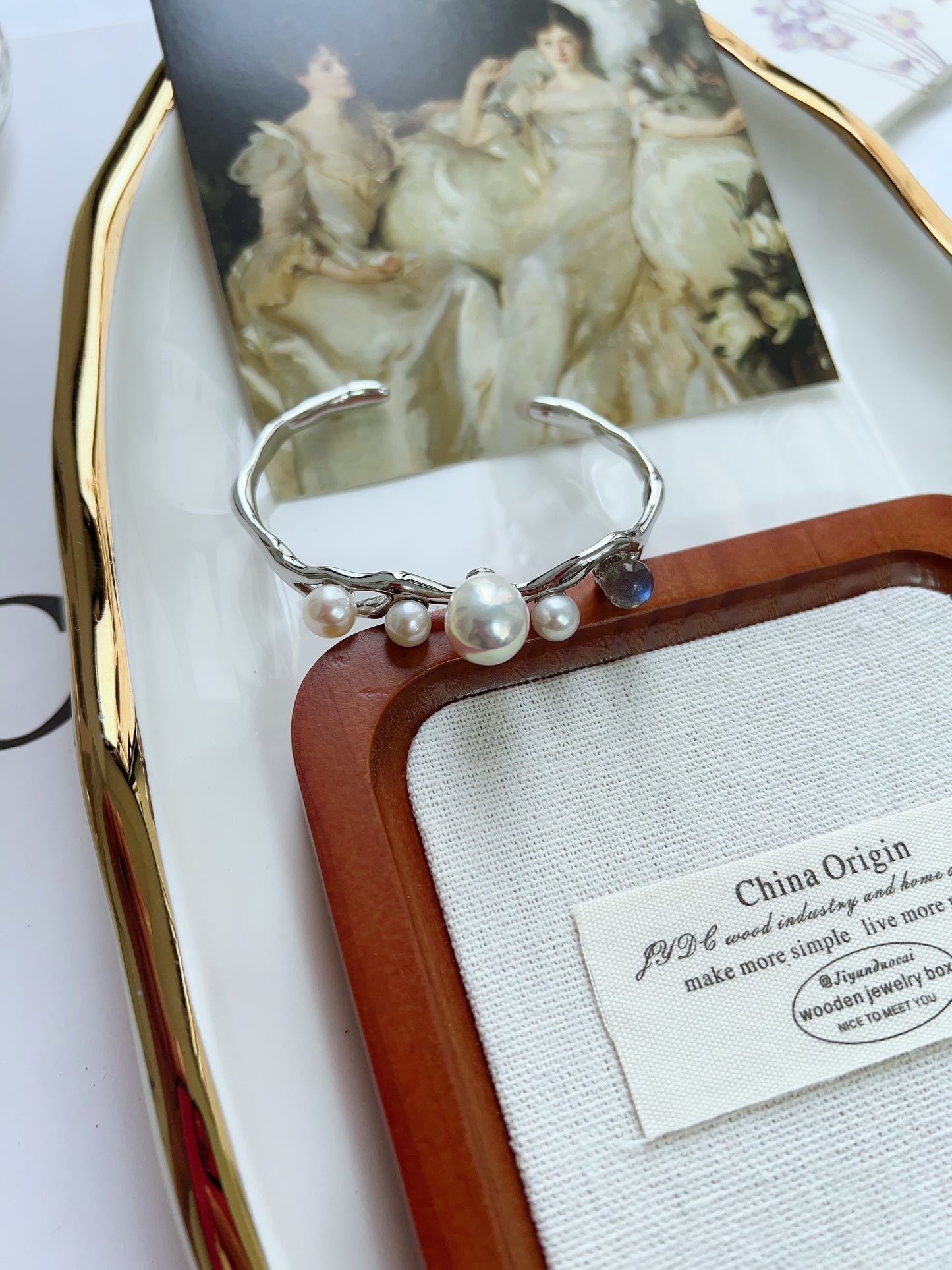 #B19 Freshwater pearl bangle lustrous pearl labradorite strong sheen titanium rust free adjustable