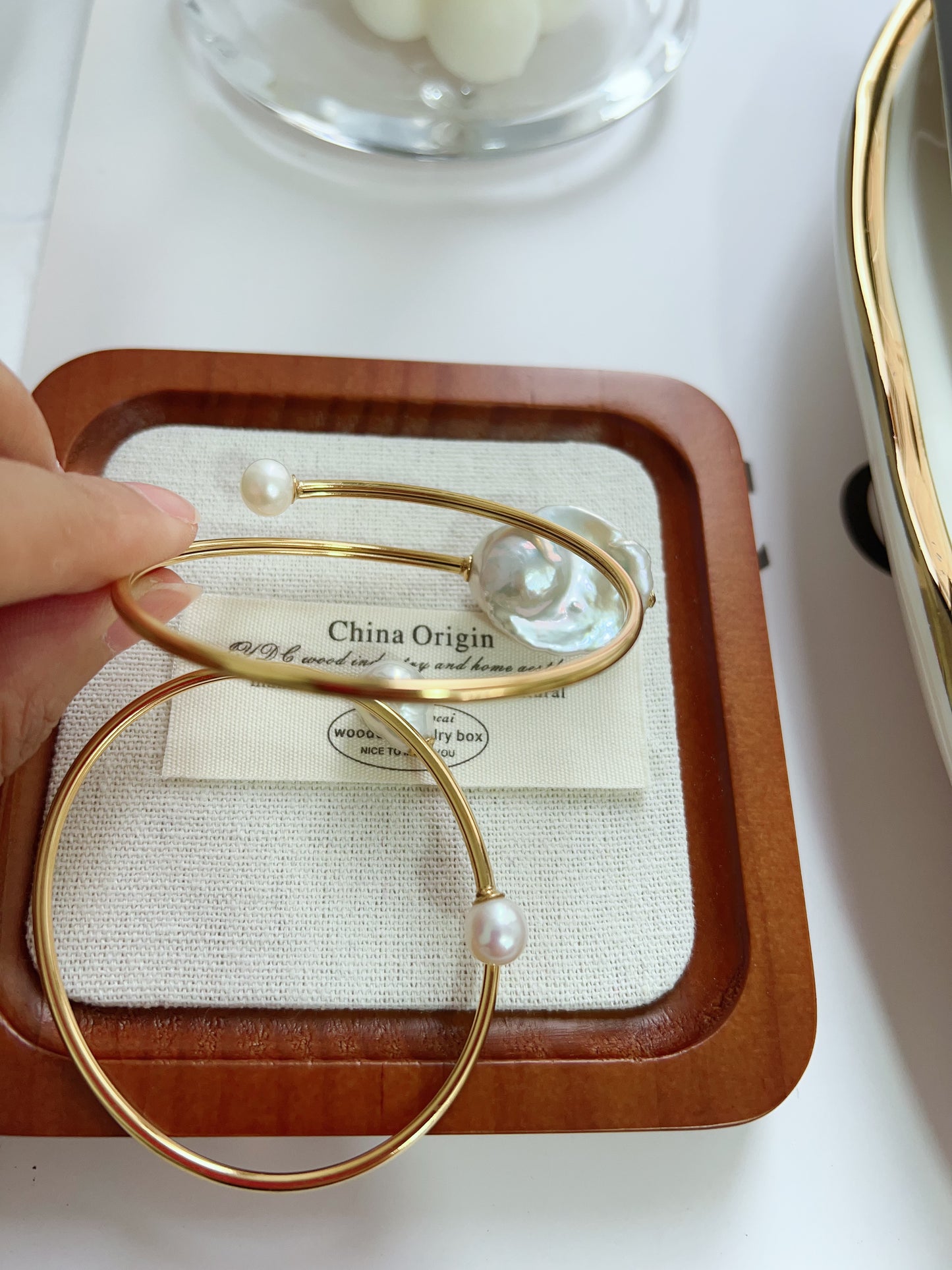 #B18 Freshwater pearl bangle big fishtail baroque peal extremely lustrous bulb pearl soft bangle adjustable