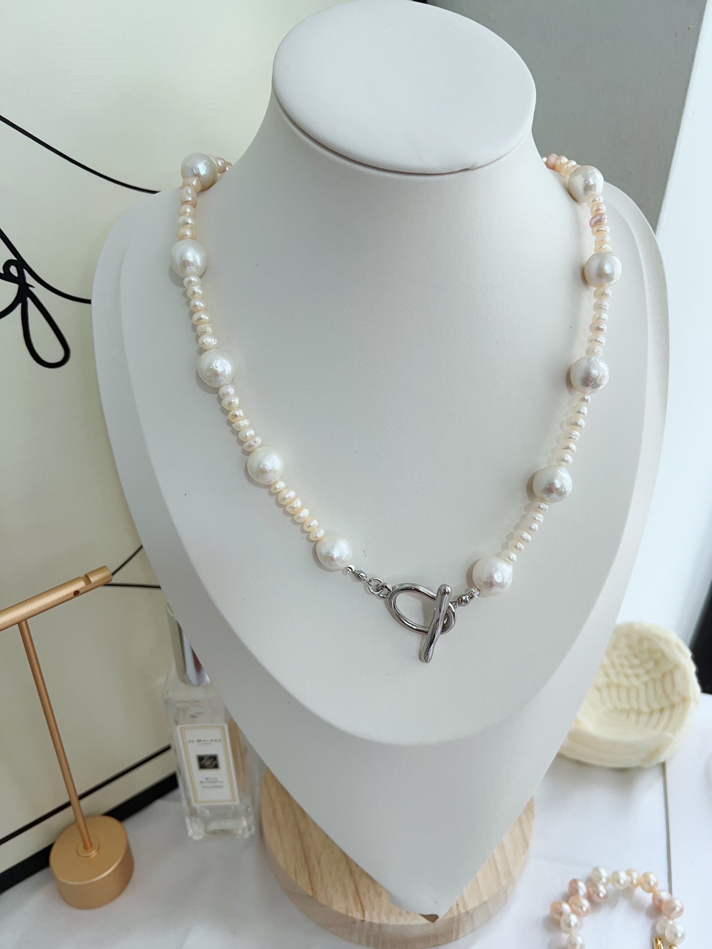 #PN1273 Freshwater pearl necklace gradient baby pearls big baroque pearl lustrous unique design