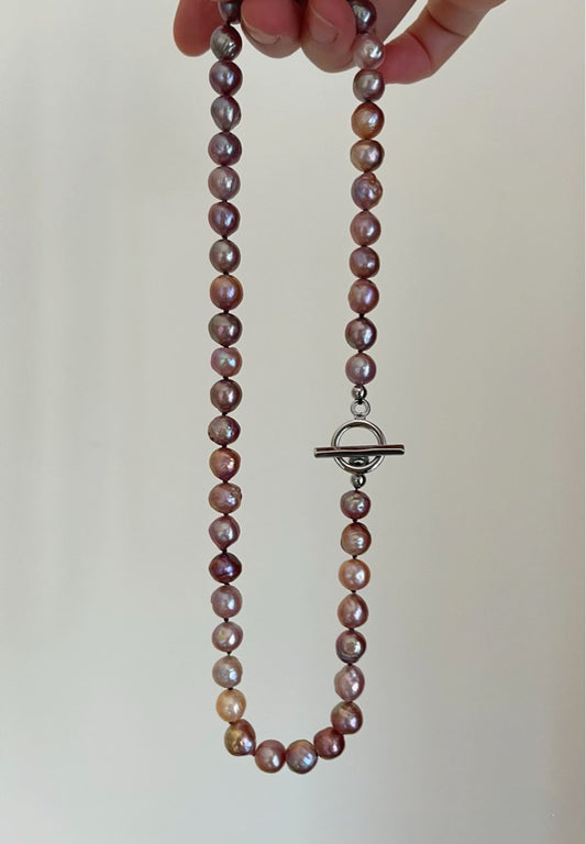 #PN377 Candy Store |Freshwater Pearl Necklace |Oil Painting Shades|Wrinkled Baroque Pearl |Minimalist|Natural Flaws|Rare|Deep Lustre|Vintage