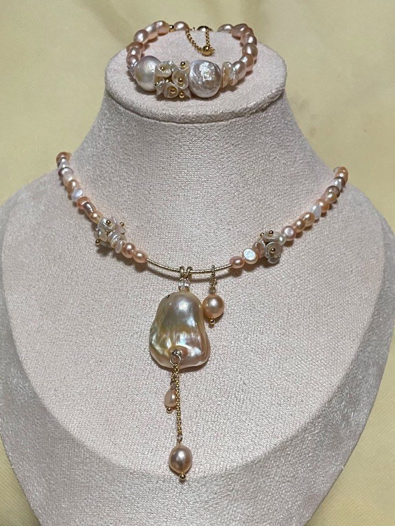#PN69 [Floral Series] Freshwater Pearl Necklace & Bracelet Set|Colourful |Lustrous|Petal Pearl |Big Baroque Pendant |Dangling Design|Wrinkled Pearl