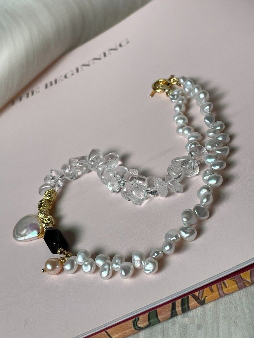 #PN302 Innocent Petal|Freshwater Pearl Necklace | Petal Baroque Pearl |Clear Quartz Chip|Black Agate Freeform |Water-drop Pearl Pendant