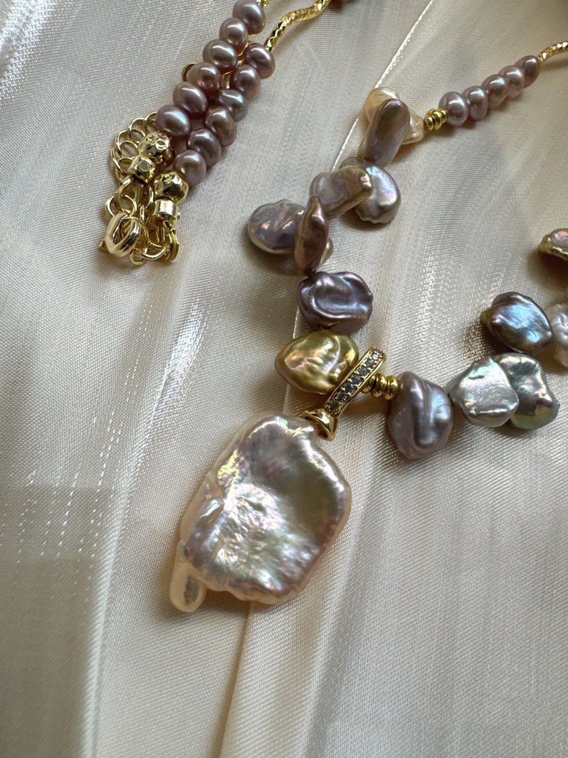 #PN406 Ocean’s Embrace |Freshwater Pearl Necklace |Baby Pearl|Big Petal Pendant |Pearl “Chip”|Lustrous