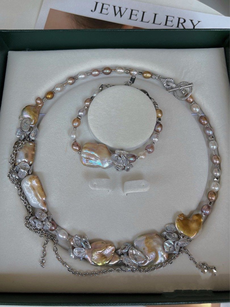 #PN137 [Floral Series] Golden Goose | Freshwater Pearl Necklace & Bracelet Set | Dripping Chains| Pearl Petal | Baroque Pearl |Gilted Golden Color