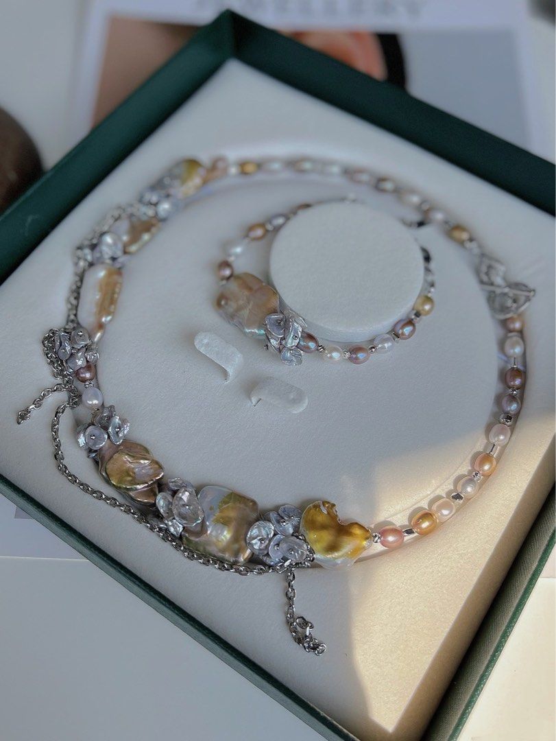 #PN137 [Floral Series] Golden Goose | Freshwater Pearl Necklace & Bracelet Set | Dripping Chains| Pearl Petal | Baroque Pearl |Gilted Golden Color