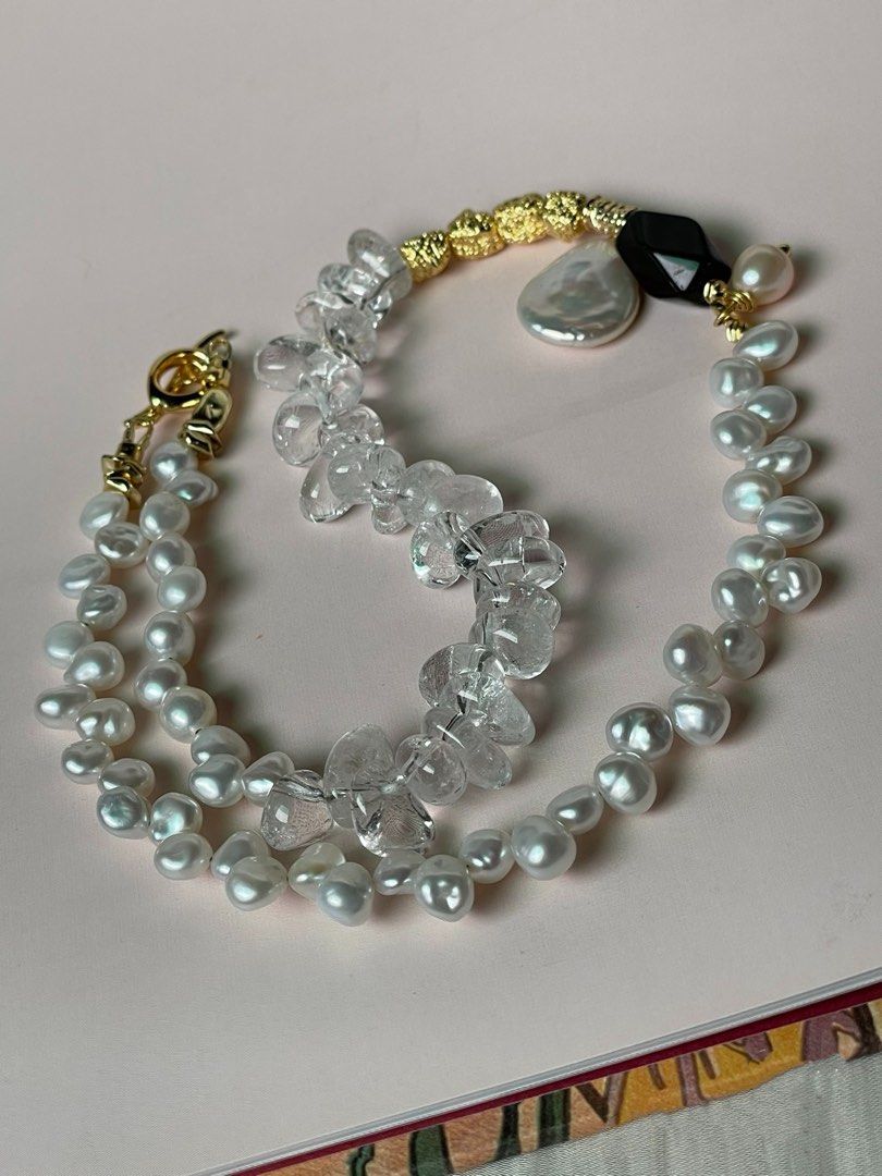 #PN302 Innocent Petal|Freshwater Pearl Necklace | Petal Baroque Pearl |Clear Quartz Chip|Black Agate Freeform |Water-drop Pearl Pendant