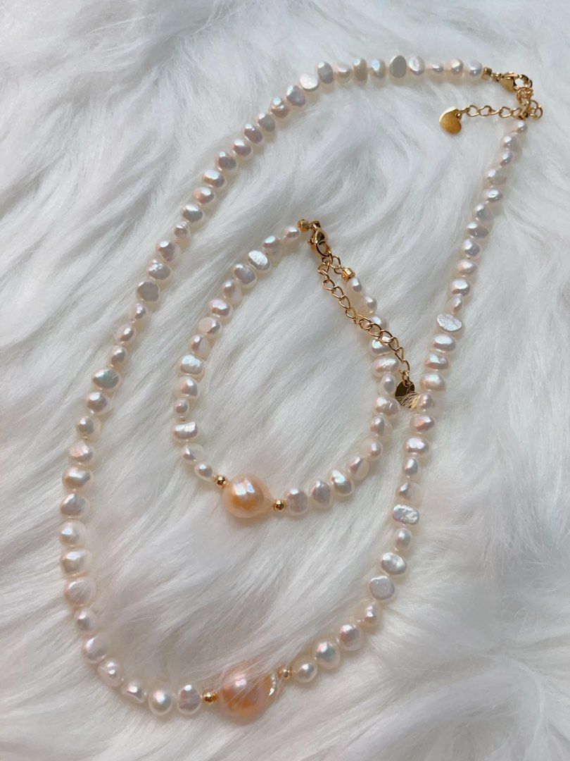 #PN405 Pink in White| Freshwater Pearl Necklace & Bracelet Set | Big Baroque Pearl | Champagne Pink| White Baroque Pearl | Lustrous