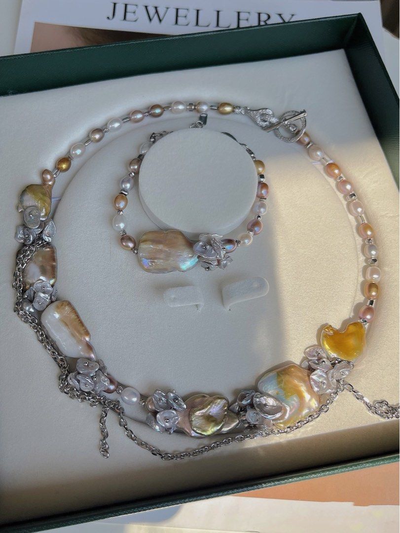 #PN137 [Floral Series] Golden Goose | Freshwater Pearl Necklace & Bracelet Set | Dripping Chains| Pearl Petal | Baroque Pearl |Gilted Golden Color