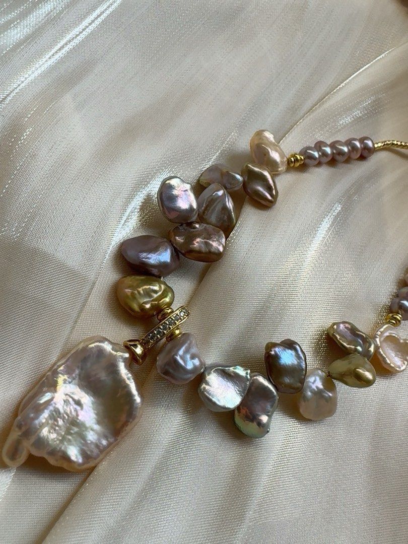 #PN406 Ocean’s Embrace |Freshwater Pearl Necklace |Baby Pearl|Big Petal Pendant |Pearl “Chip”|Lustrous