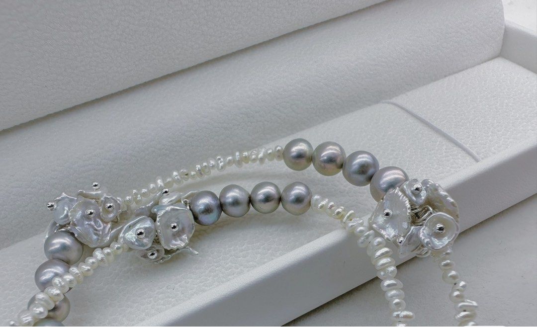 #PN149 [Sale][Floral Series] Freshwater Keshi Pearl Necklace |Silver Blueish|Layered Petals |Cool & Sweet|Electro-treated Colour