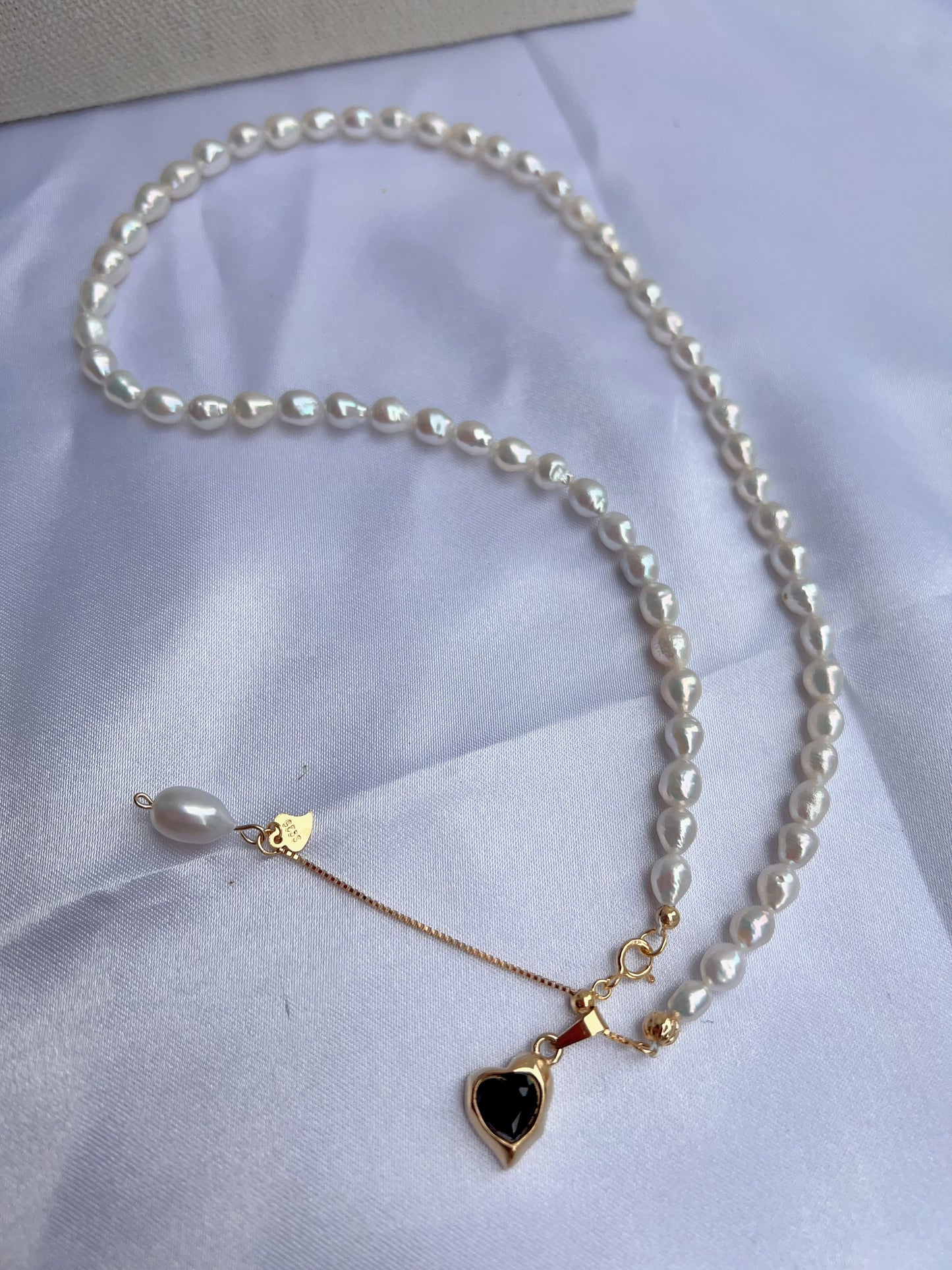 #PN1239 freshwater pearl necklace minimalist onyx lava heart pendant dangling pearl lustrous rice baroque pearl smooth surface coordinated shape