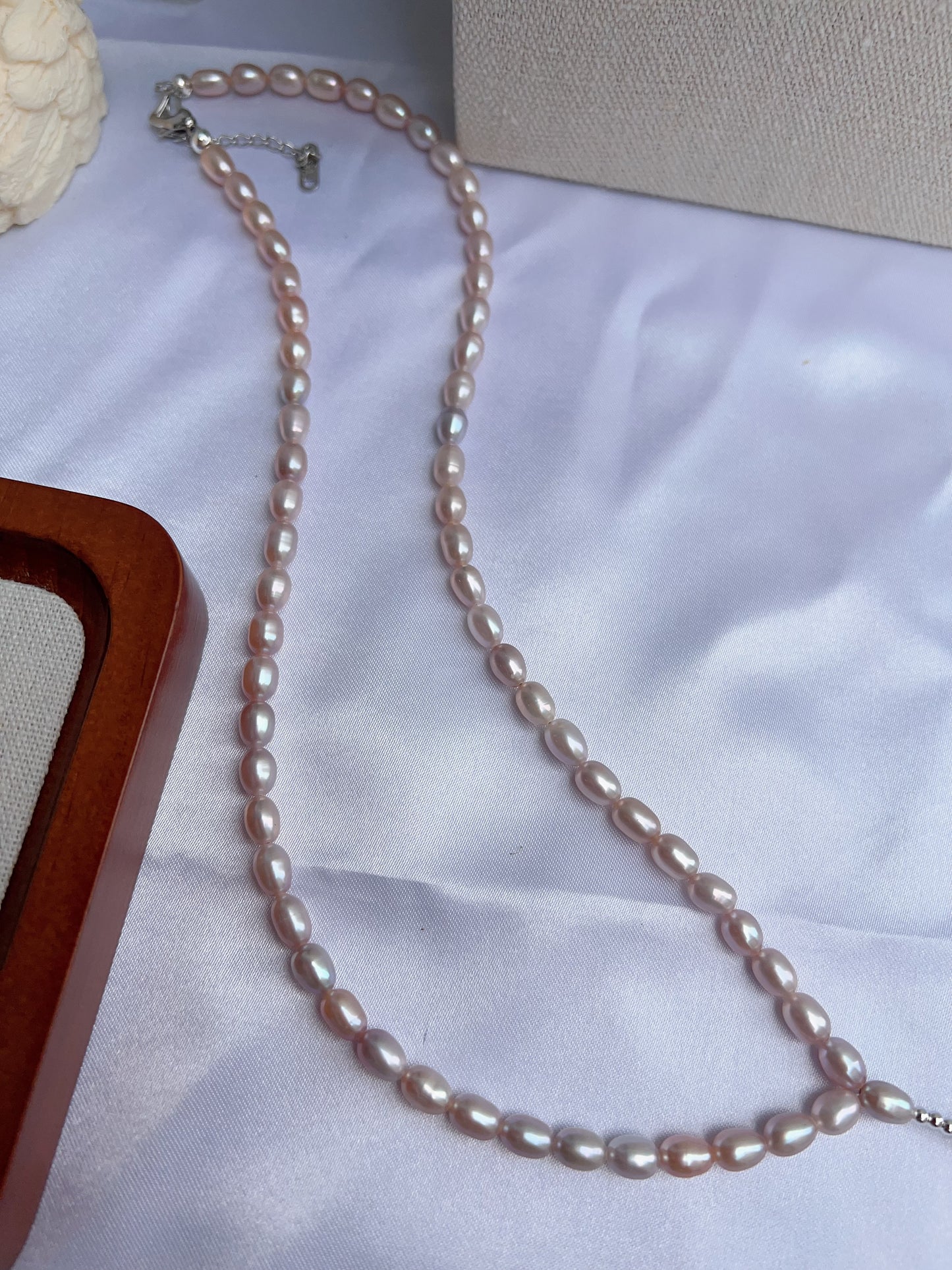 #PN1240 freshwater pearl necklace long Y shape necklace light grey purple rice pearl excellent lustre high quality unique design fixed shape