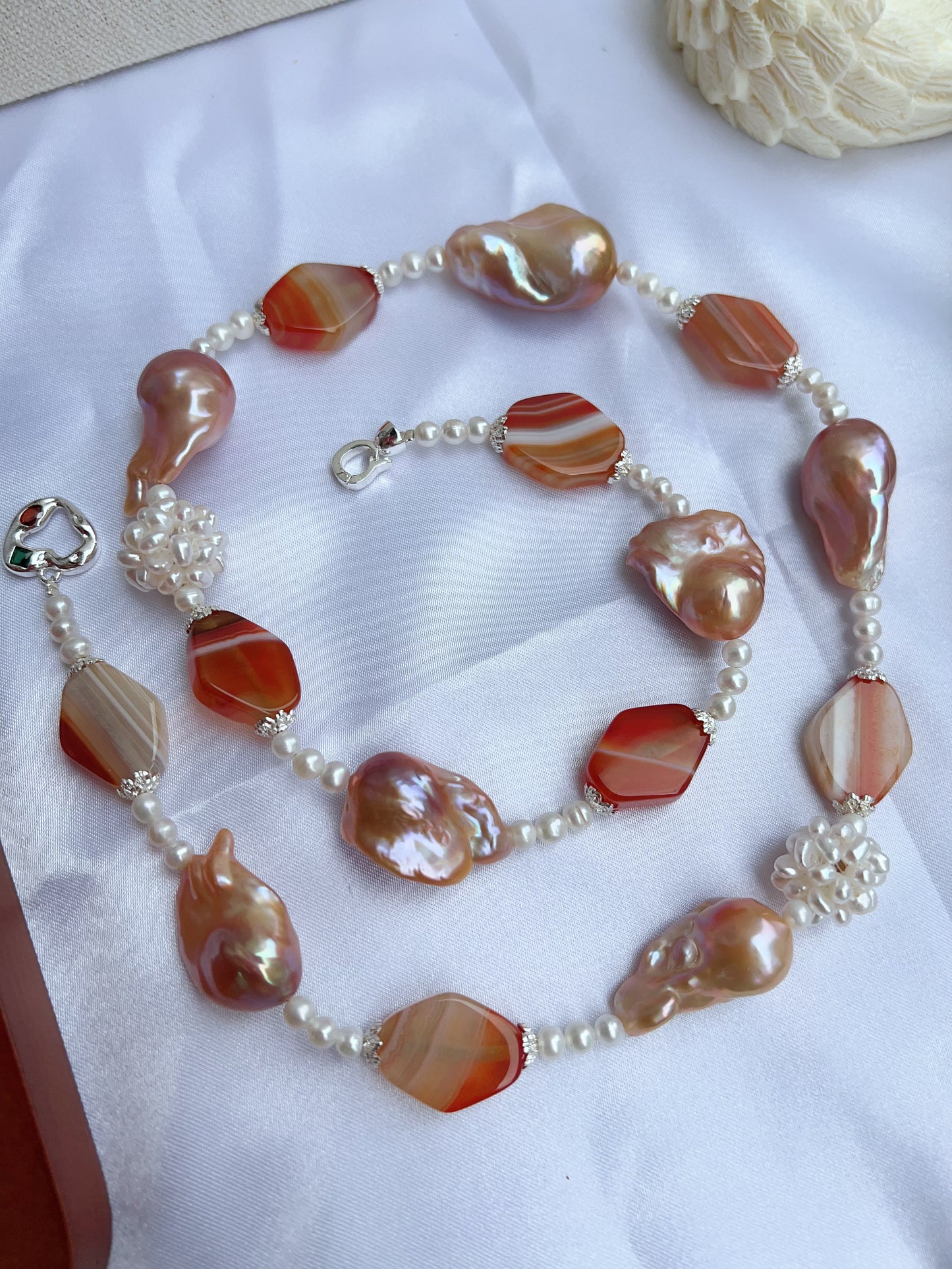#PN1207 freshwater pearl necklace Afterglow of the setting sun pearl flower ball lustrous pink-golden fishtail baroque and agate pretty color palette 58cm