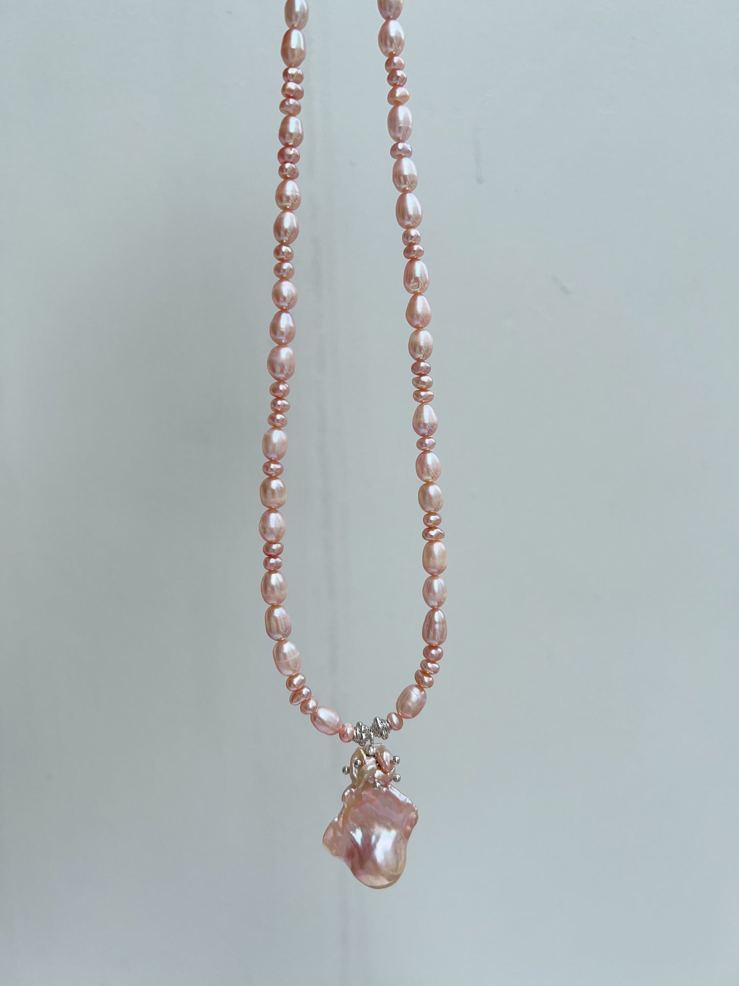 #PN1210 [Floral Series] freshwater pearl necklace chunky pink-golden rice pearls petal and fishtail baroque lustrous tail