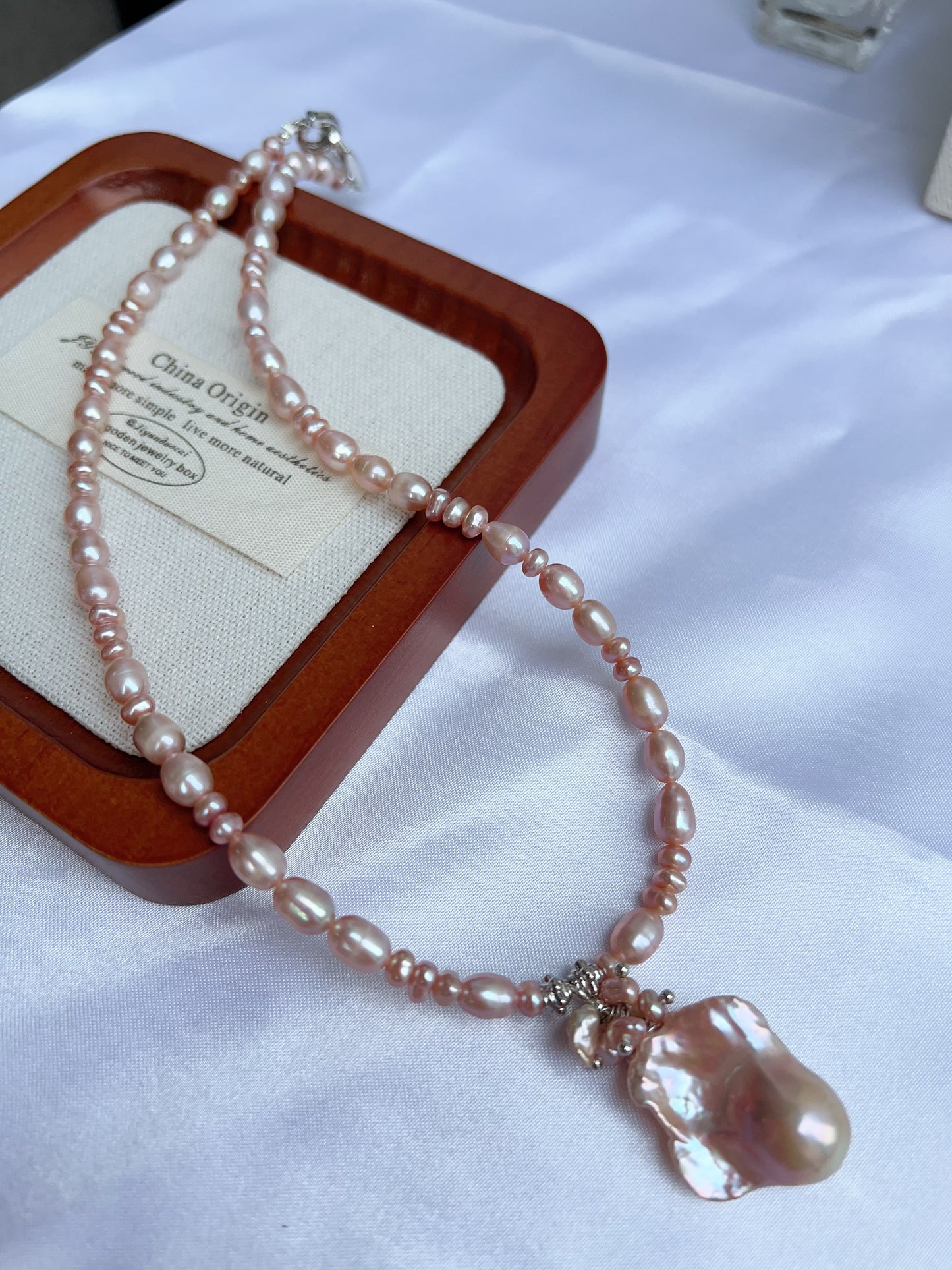 #PN1210 [Floral Series] freshwater pearl necklace chunky pink-golden rice pearls petal and fishtail baroque lustrous tail