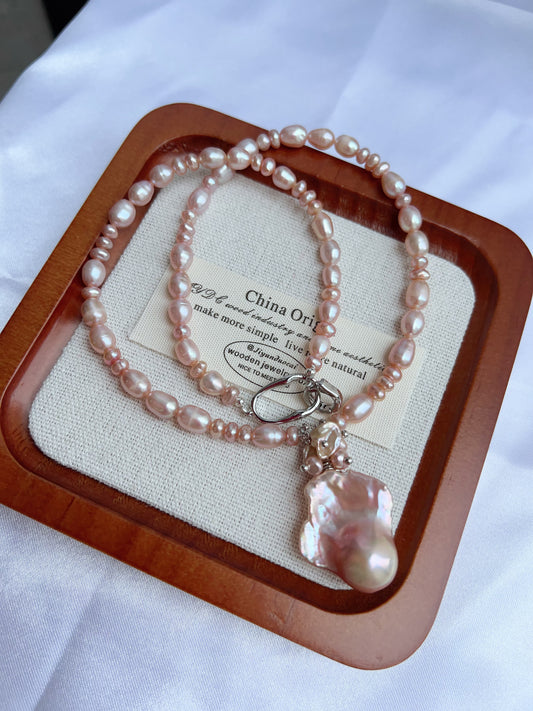 #PN1210 [Floral Series] freshwater pearl necklace chunky pink-golden rice pearls petal and fishtail baroque lustrous tail