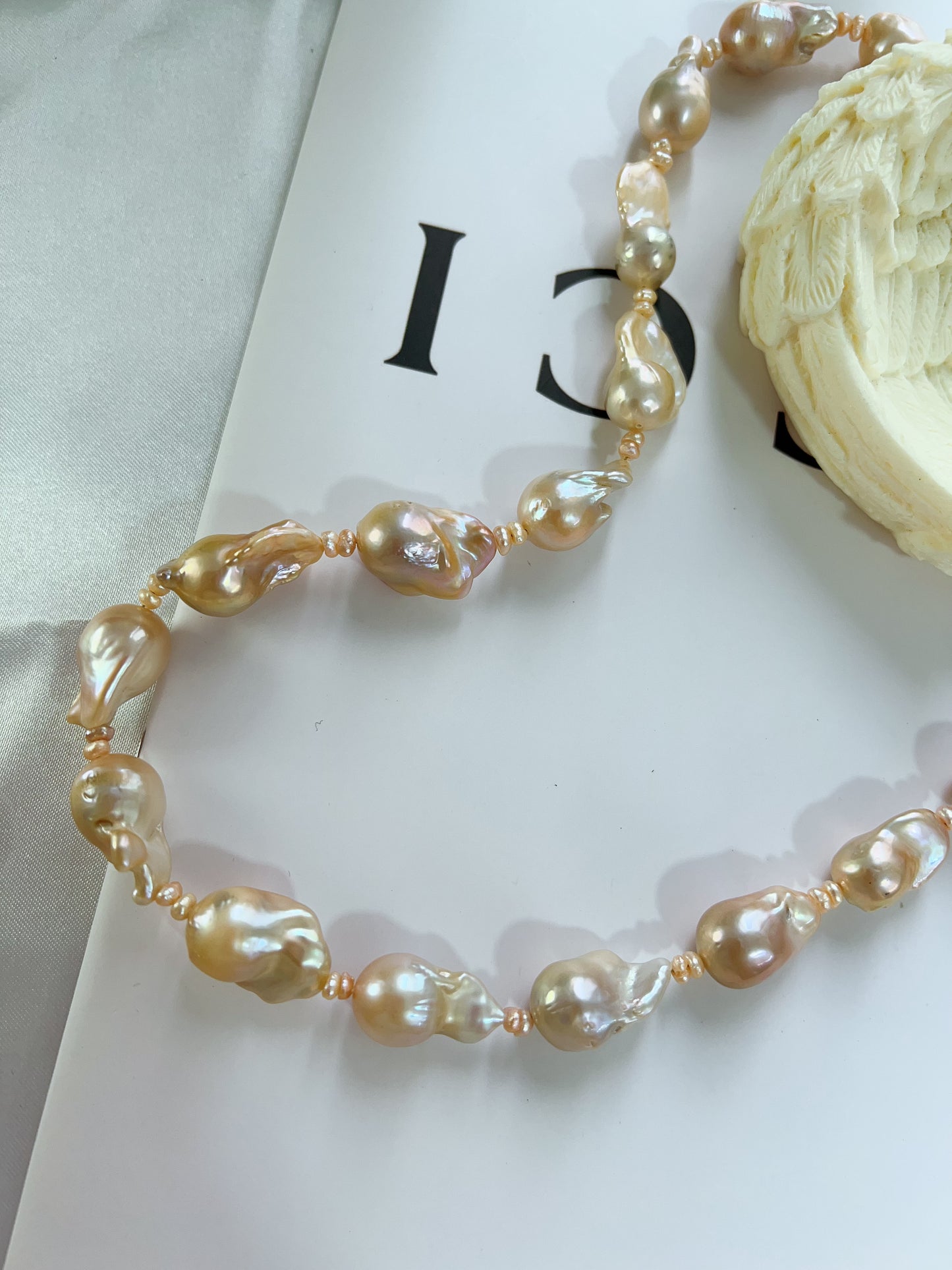 #PN1233 freshwater pearl necklace golden champagne lustre small-medium fishtail baroque smooth natural flaws value gem