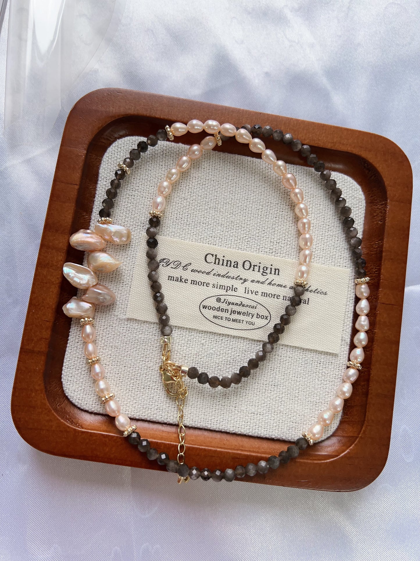 #PN1242 freshwater pearl necklace light gold rice pearl black spinel faceted lace design long petal pearl