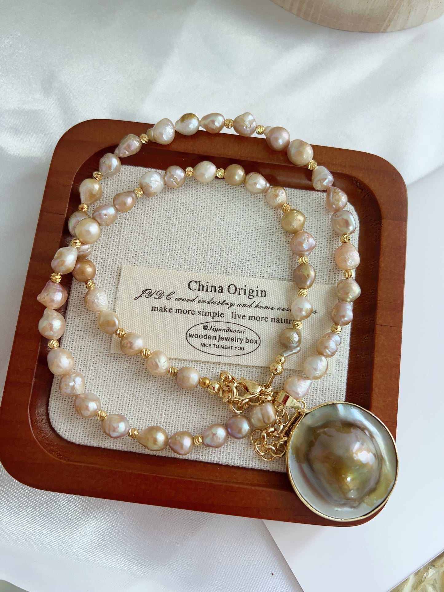 #PN1236 freshwater pearl necklace short version of ocean's heart Mabe pearl golden-green lustre rare