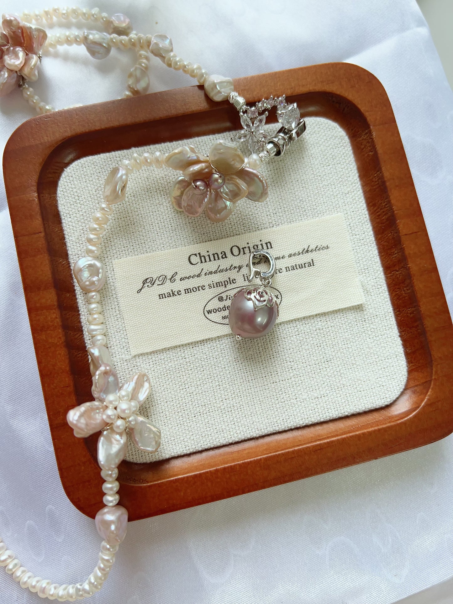 #PN1223 freshwater pearl necklace blossom pearls detachable avocado pendant 67 cm classic Y shape wearing