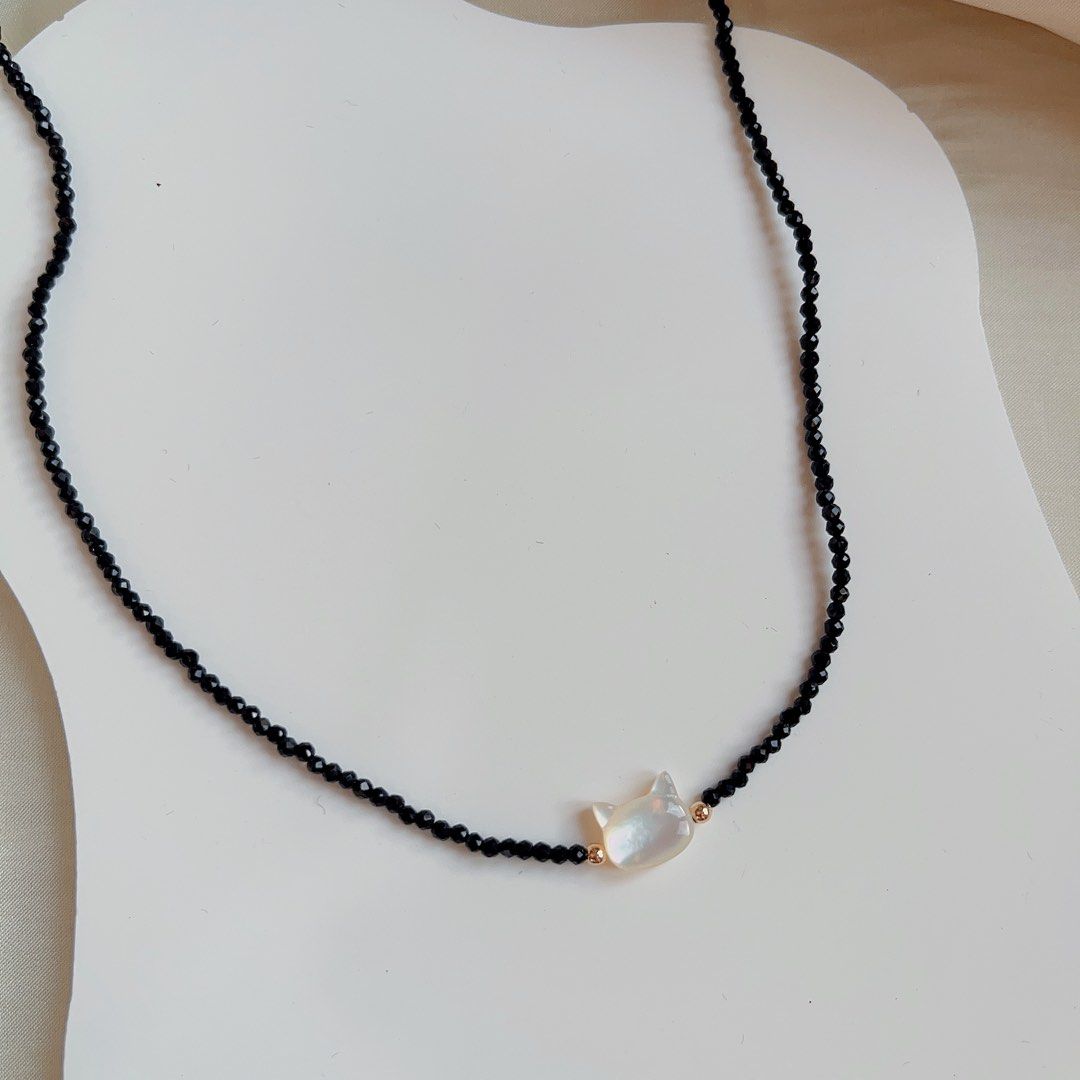 #PN598 Black Spinel & White Seashell Cat Head Necklace & Bracelet Set
