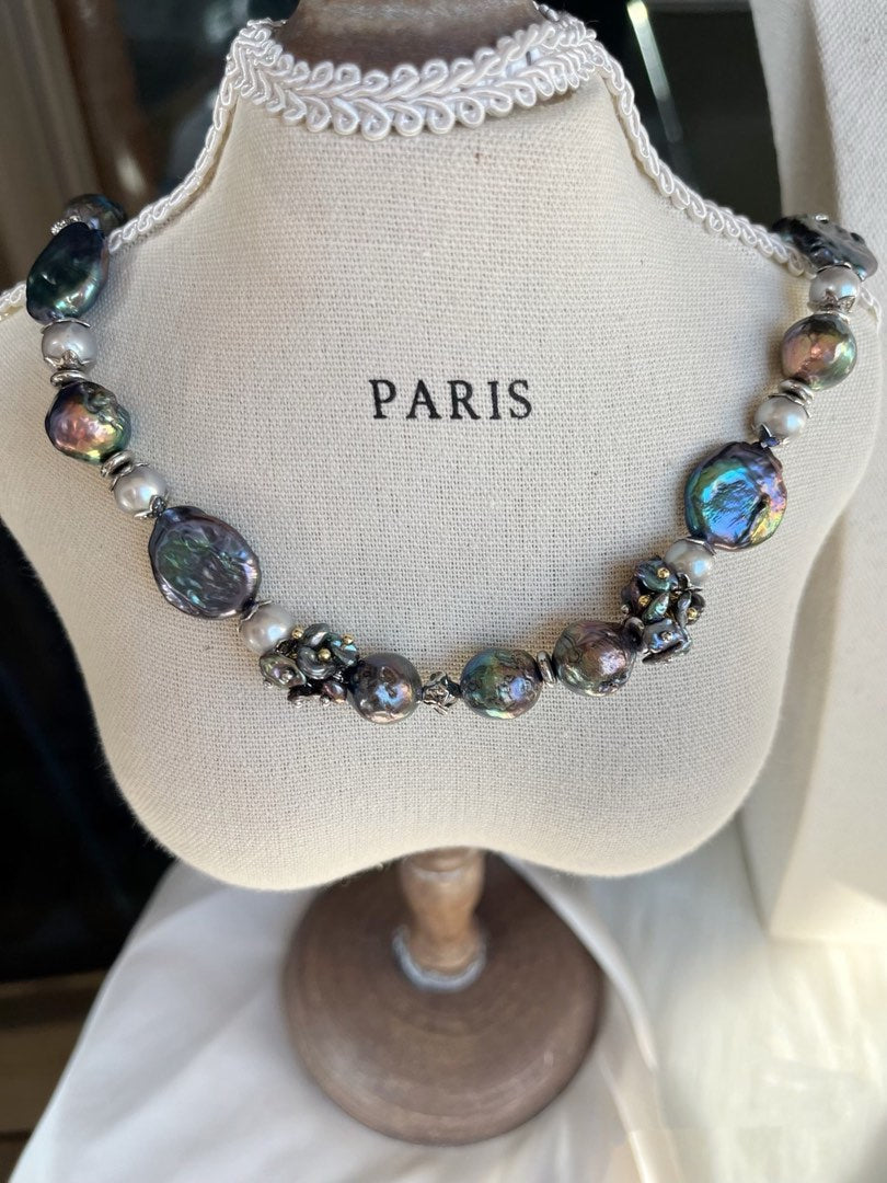 #PN472 [👻Halloween 🎃 ] [Floral Series] Black Duchess|Freshwater Pearl Necklace |Grey & Black Pearls |Electro-treated Colour |Lustrous|Baby Pearl Petals|60cm