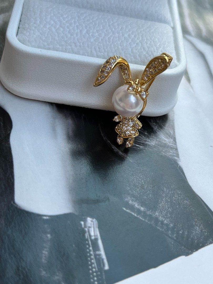 Freshwater Pearl Adorable Rabbit Brooch