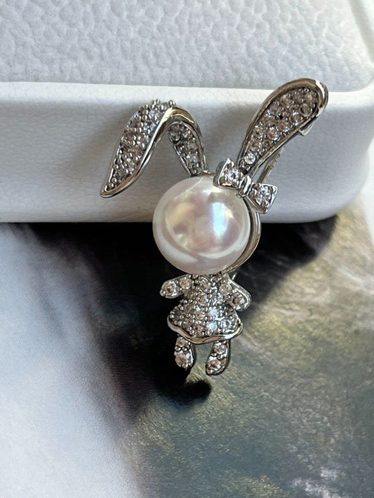 Freshwater Pearl Adorable Rabbit Brooch