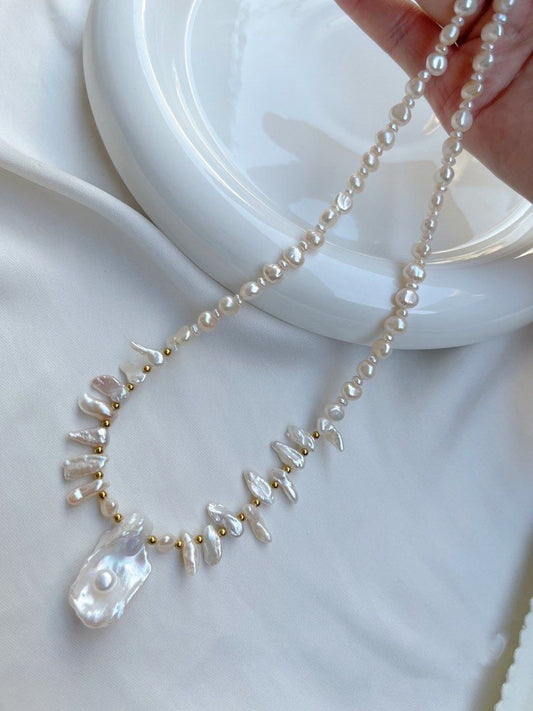 #PN568 Genuine Freshwater Baroque Pearl Necklace |”Pearl in Shell” Design Pendant
