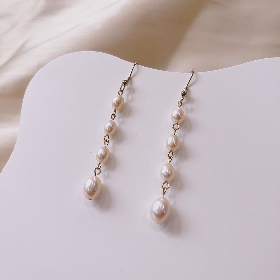 Genuine Freshwater Pearl Earrings White Rive Pearls Size Mixed