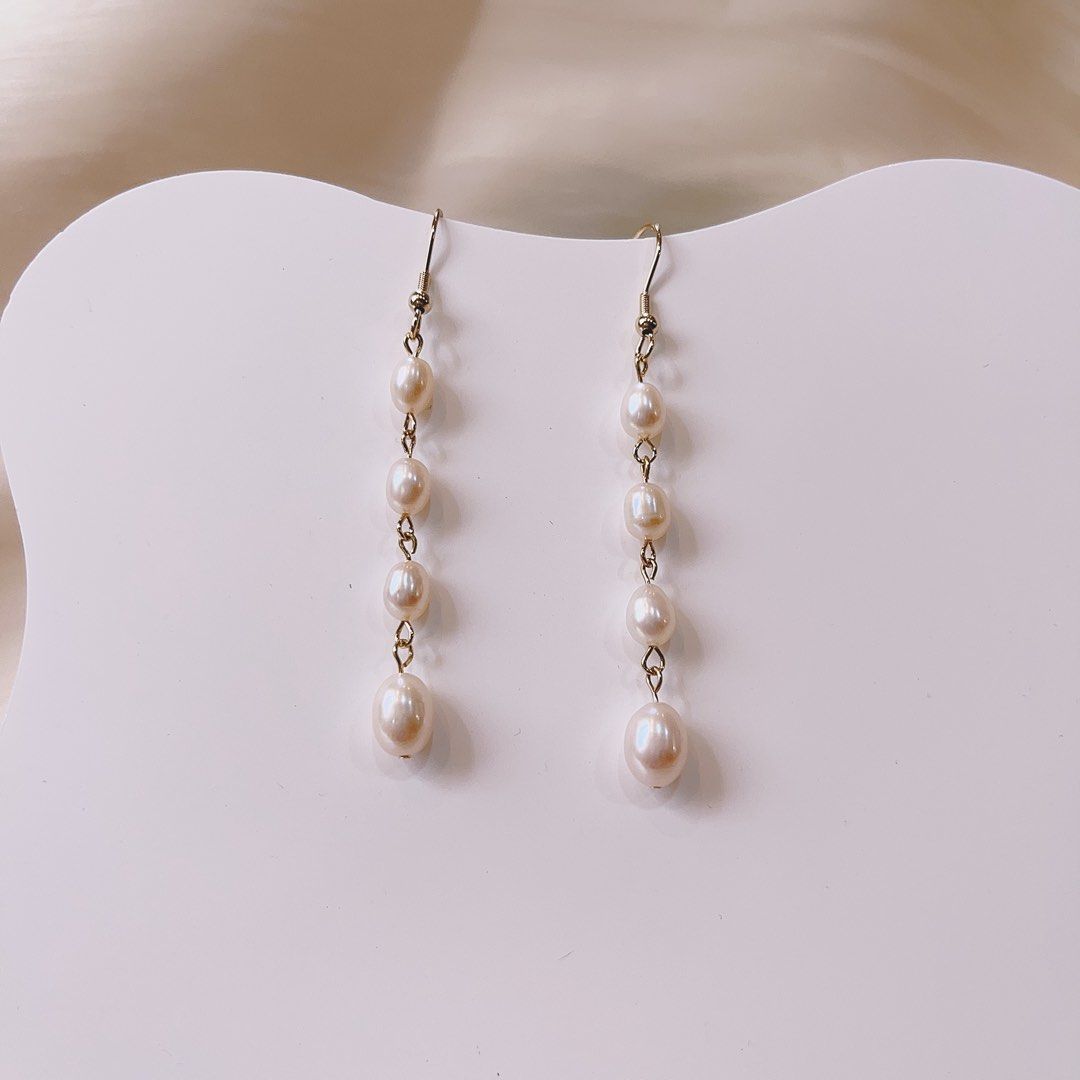 Genuine Freshwater Pearl Earrings White Rive Pearls Size Mixed