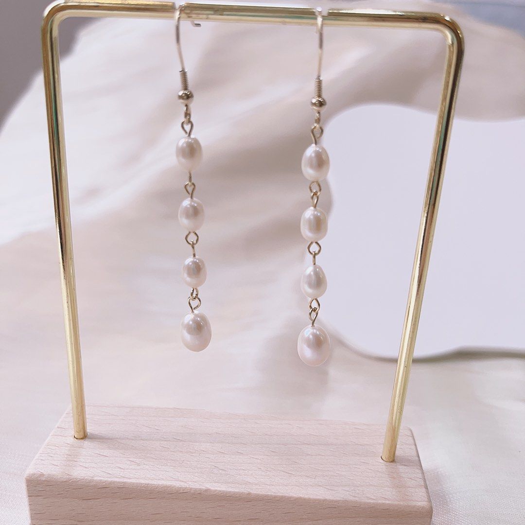 Genuine Freshwater Pearl Earrings White Rive Pearls Size Mixed