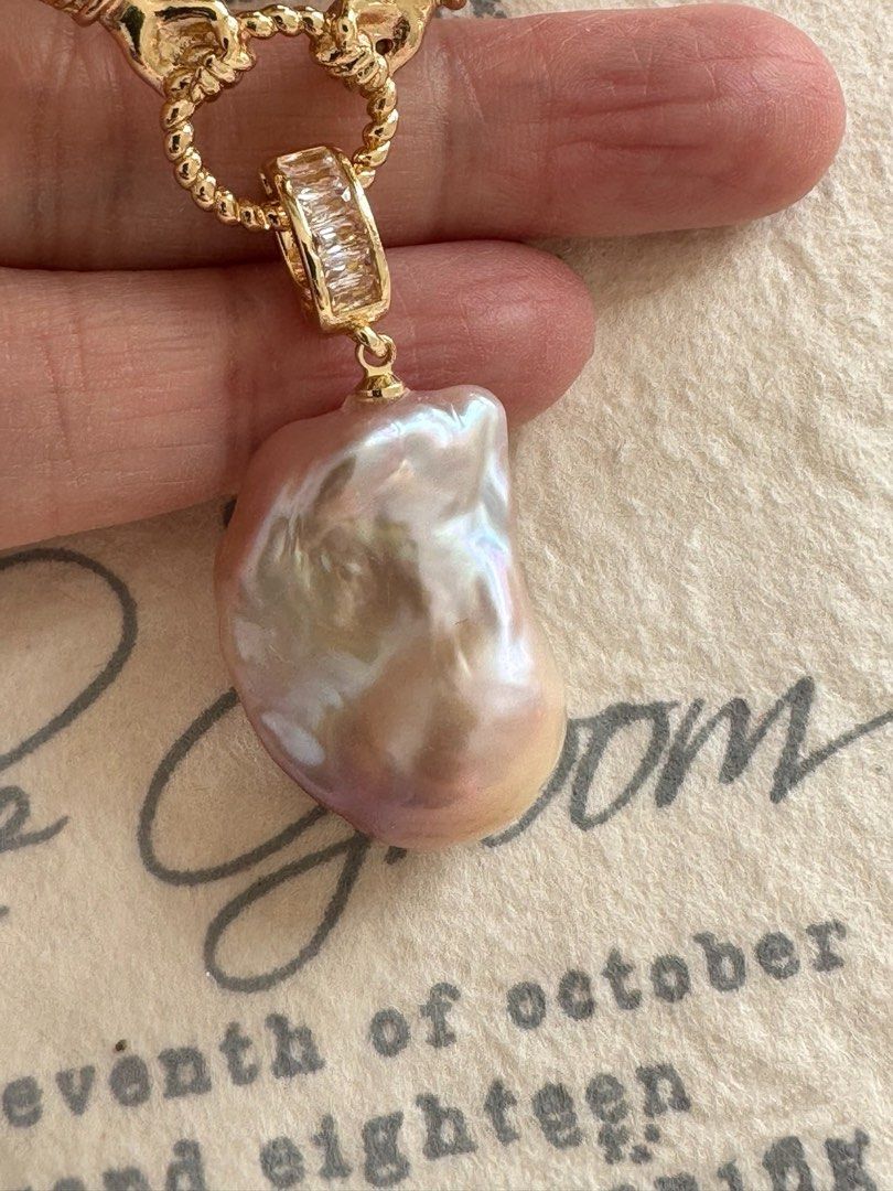 #PN493 Glamorous Sparkle| Freshwater Pearl Necklace | Purple Quartz | Removable Pendant | Big Baroque Pearl | Lute Shaped Pearl | Lustrous