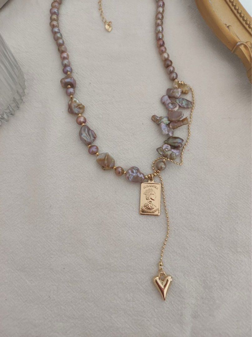 #PN520 [Clearance Sale] Heart on Plate|Freshwater Pearl Necklace |Lute Shaped Pearl |Irregular Baroque Pearl |Dark Golden-ish Purple |Dripping Heart