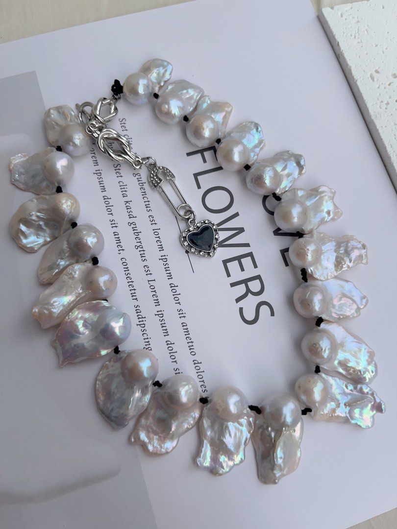 #PN1019 Freshwater Pearl Necklace | French Style | Strong Personality | Lustrous Fishtail Baroque Big| 43cm| Black Agate Pendant | Once in A Lifetime | Natural Flaws