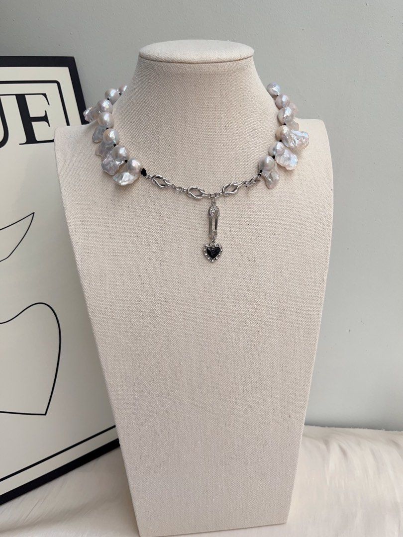 #PN1019 Freshwater Pearl Necklace | French Style | Strong Personality | Lustrous Fishtail Baroque Big| 43cm| Black Agate Pendant | Once in A Lifetime | Natural Flaws