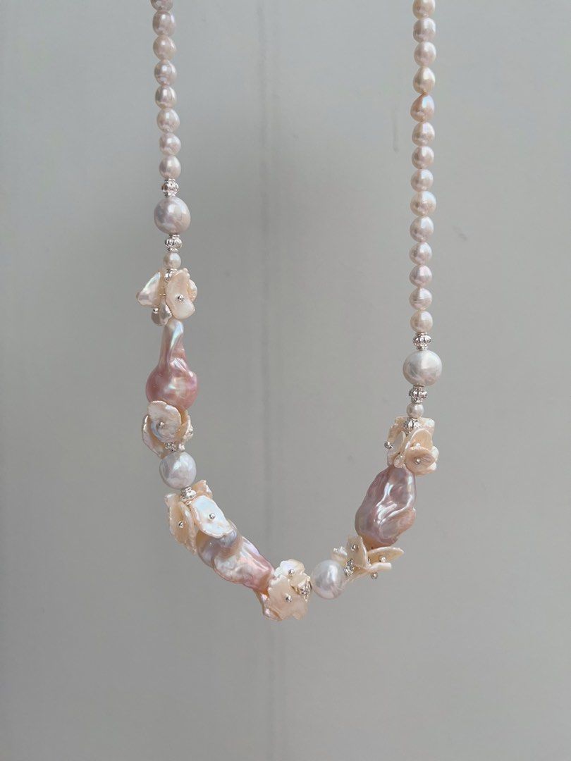 #PN1032 [Floral Series] Freshwater Pearl Necklace | Classic Design | Goddess Light Pink Purple | Fishtail Baroque | Champagne Petals| 42cm| For Your Big Days