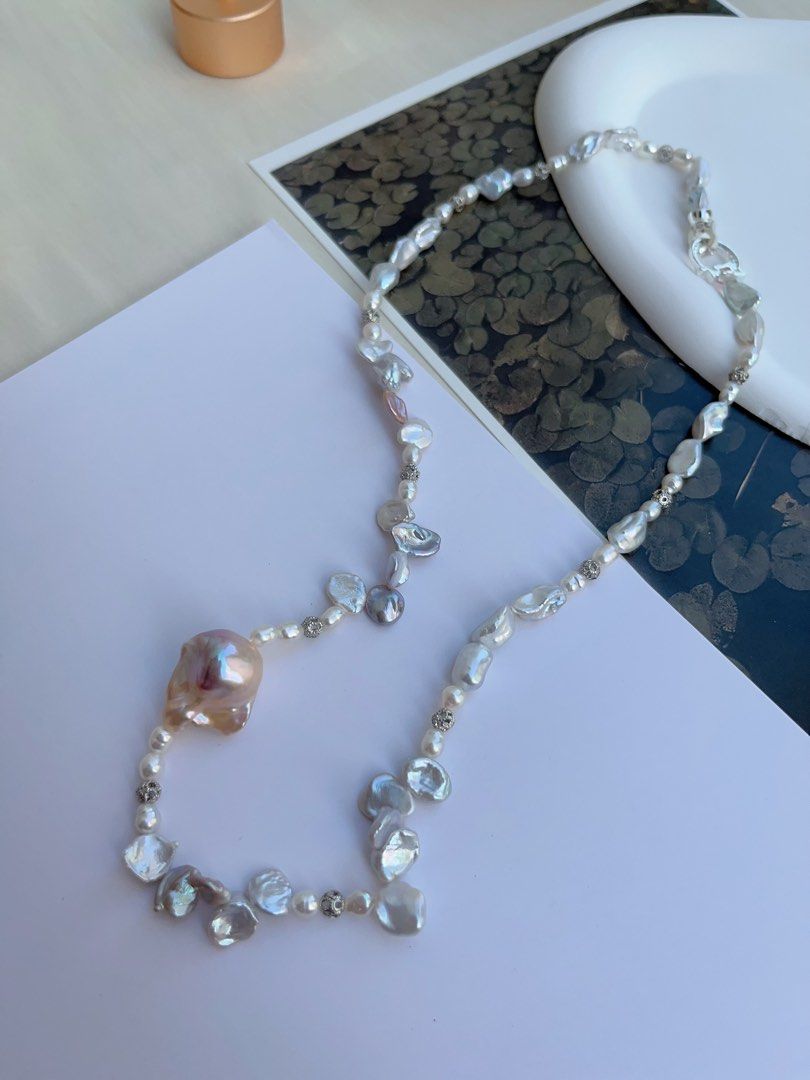 #PN1048 Freshwater Pearl Necklace | Lustrous Lavender Fishtail Baroque Pearl| 7mm Silver Petals| 50cm Long| Christmas Gift 🎄 | Comes With Christmas Card