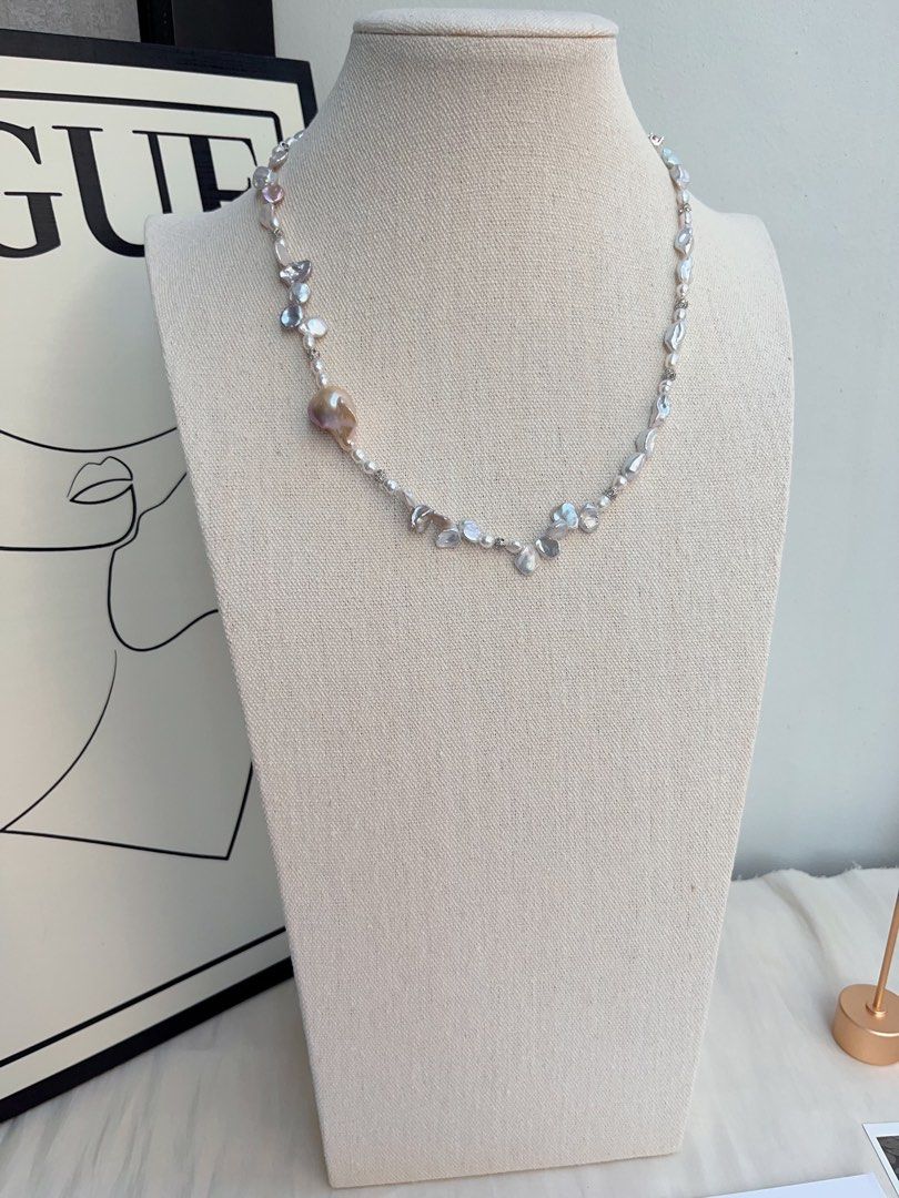 #PN1048 Freshwater Pearl Necklace | Lustrous Lavender Fishtail Baroque Pearl| 7mm Silver Petals| 50cm Long| Christmas Gift 🎄 | Comes With Christmas Card