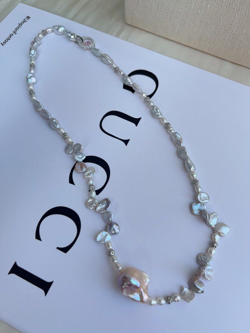 #PN1048 Freshwater Pearl Necklace | Lustrous Lavender Fishtail Baroque Pearl| 7mm Silver Petals| 50cm Long| Christmas Gift 🎄 | Comes With Christmas Card