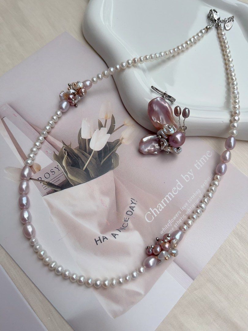 #PN1067 [Floral Series] Freshwater Pearl Necklace | Delicate Pearl Butterfly 🦋 | Detachable Pendant | Petals| Rice Baroque | Dark Purple | Lustrous | 44cm| Natural Wonderland