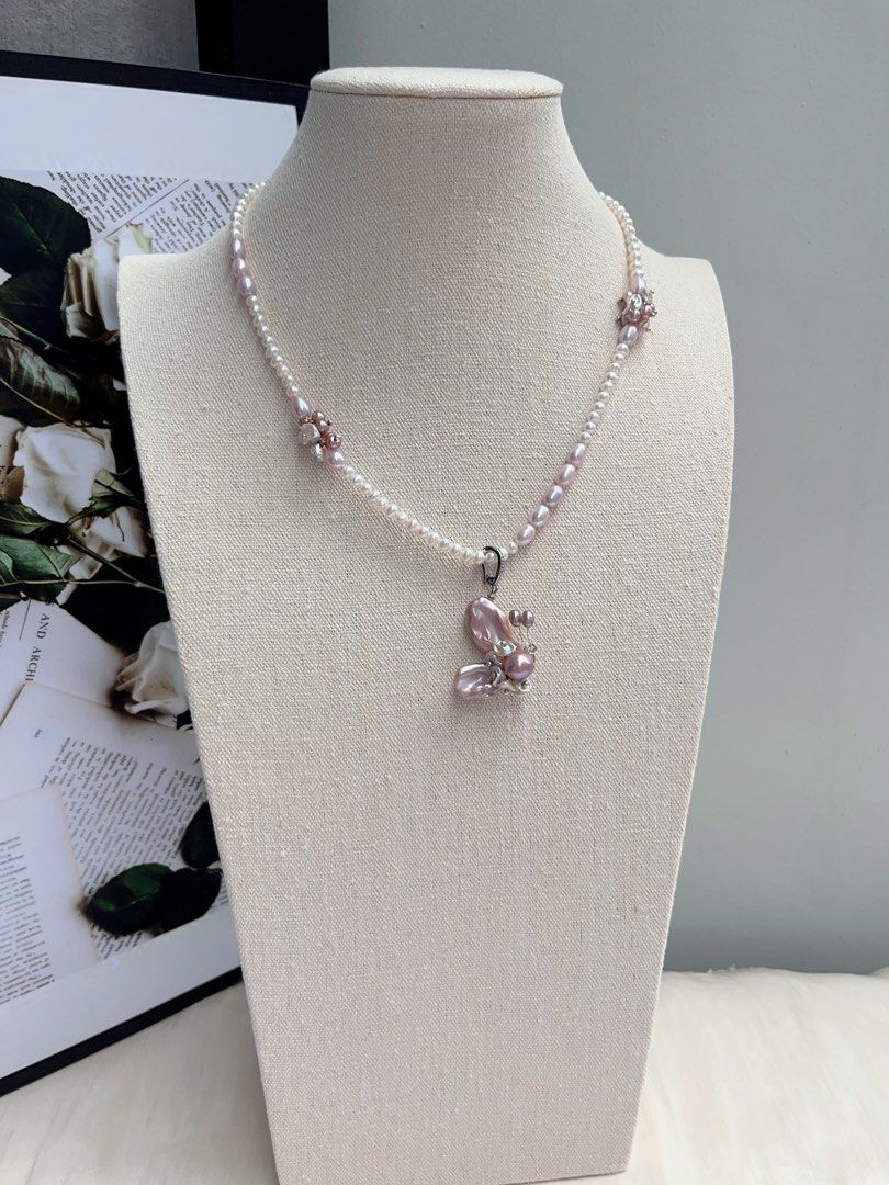 #PN1067 [Floral Series] Freshwater Pearl Necklace | Delicate Pearl Butterfly 🦋 | Detachable Pendant | Petals| Rice Baroque | Dark Purple | Lustrous | 44cm| Natural Wonderland
