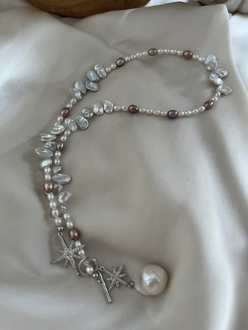 #PN1076 Freshwater Pearl Necklace| Blue Lustrous Petals| Aurora Mirror Lustre 3.5-4mm Baby Rice Baroque| Simplicity Gives Elegance| 13.2mm Big Pendant| 45cm| Anniversary 🎁