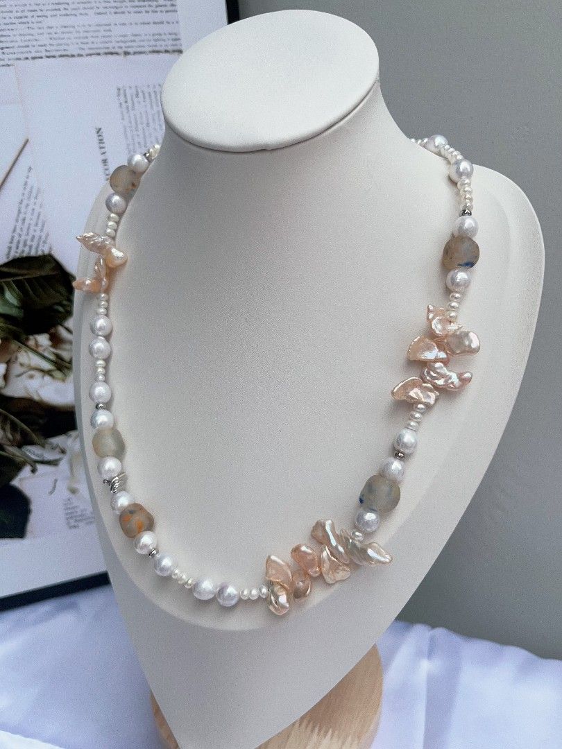 #PN1089 Freshwater Pearl Necklace| Baby Pearl| White Wedding| Light Champagne Long Petals| Lustrous| You Deserve It| Zircon Clasp| 52cm