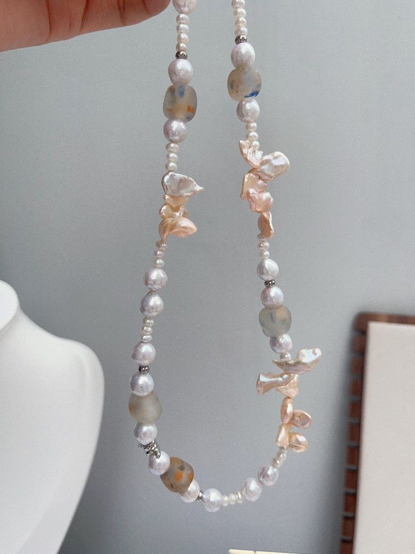 #PN1089 Freshwater Pearl Necklace| Baby Pearl| White Wedding| Light Champagne Long Petals| Lustrous| You Deserve It| Zircon Clasp| 52cm