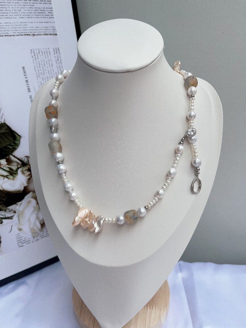 #PN1089 Freshwater Pearl Necklace| Baby Pearl| White Wedding| Light Champagne Long Petals| Lustrous| You Deserve It| Zircon Clasp| 52cm
